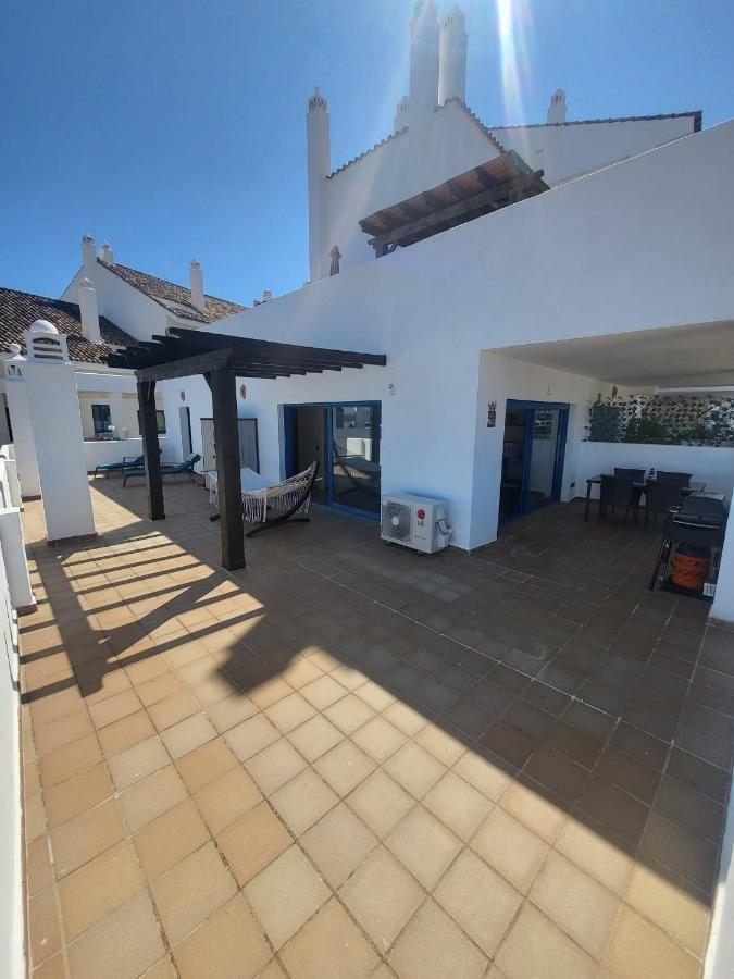 El Hacho Manilva Exterior foto